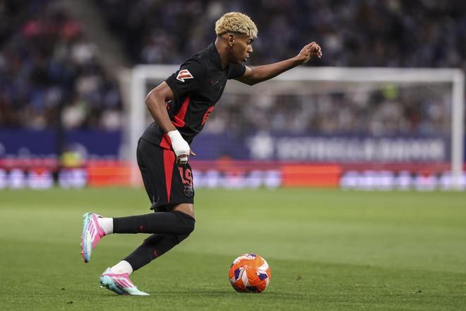 2025 赛季：大联盟官方推出“年度 15 大极端 Statcast 瞬间”，展现顶级身体素质