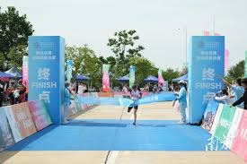 半场-王鹏送点萨里奇点射 青岛海牛暂1-0沧州雄狮