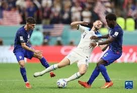 米体：弗拉霍维奇愿意留在尤文，但薪水始终是个问题